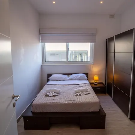 Carlitos With Private Swimming Pool By Eldi Apartamento *