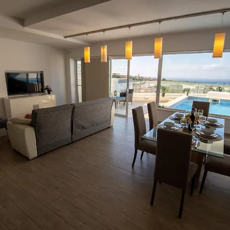 Carlitos With Private Swimming Pool By Eldi Appartement *